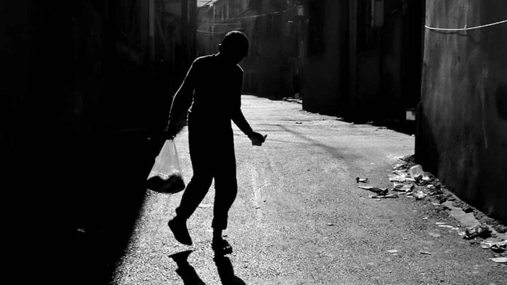 Psychology says the secret most people never change their lives isn’t fear of failure – it’s that they’ve spent so long performing a version of themselves for other people that they genuinely can’t tell anymore which desires are actually theirs